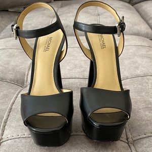 Michael Kors Black Leather Peep Toe Platform Pump